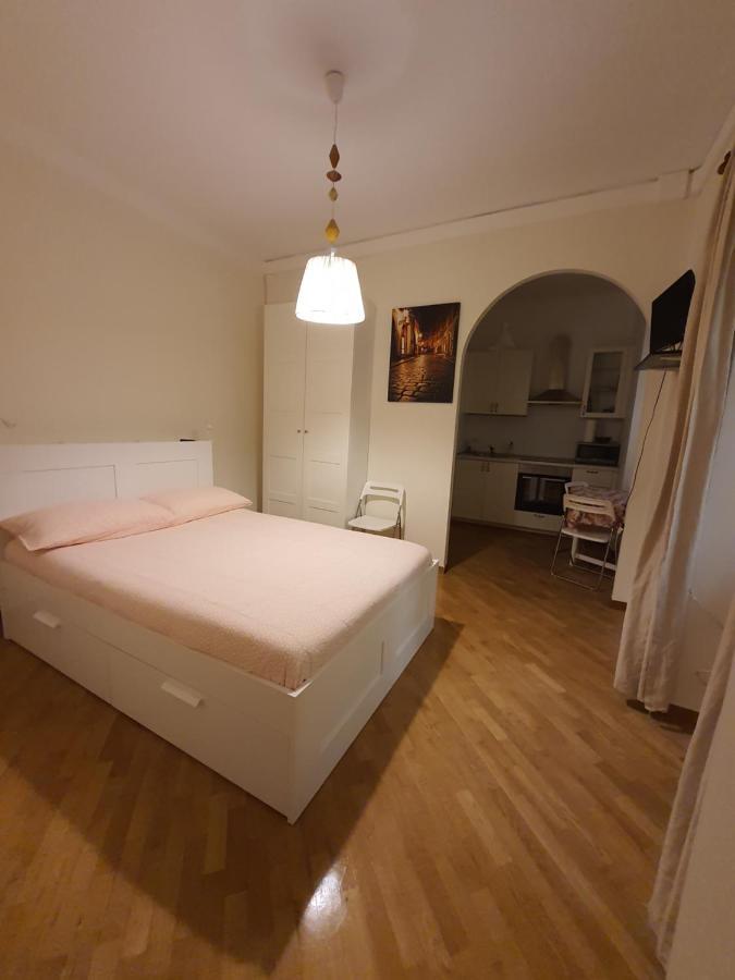 Casa Vacanza Colosseo Whole Holiday Home Apartment Da Pamino & Priscilla Рим Экстерьер фото
